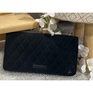Vera Bradley Womens Quilted Black Floral Wallet Clutch With Zipper & Card Slots